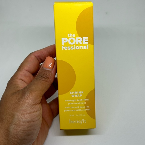 The Porefessional Shrink Wrap Overnight AHA+PHA pore treatment - Picture 3 of 7